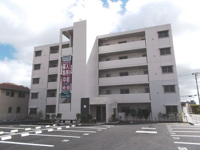 拡大写真:パークサイドハウスNAKA・F 4階405の外観写真(昼)