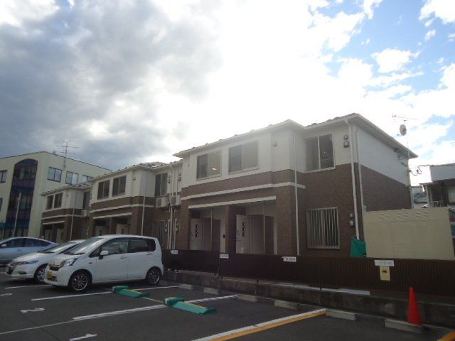 拡大写真:クレール長町 1階103の外観写真(昼)