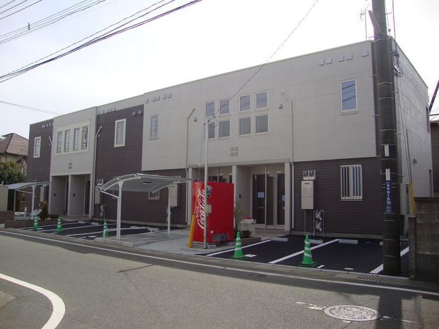 拡大写真:Rikgrande 1階101の外観写真(昼)
