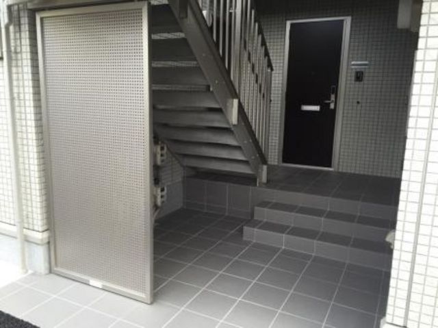 拡大写真：エスペランス 2階202の外観写真（昼）
