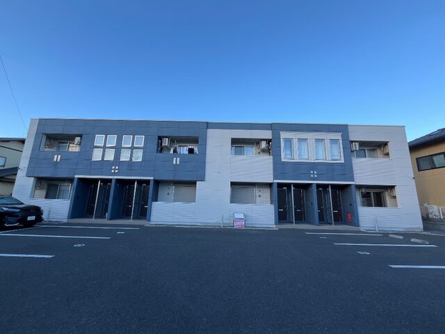 拡大写真:ワイズスクエア92(Y’s square92 ) 2階201の外観写真(昼)