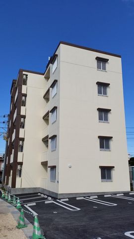 拡大写真:菩提樹 4階401の外観写真(昼)