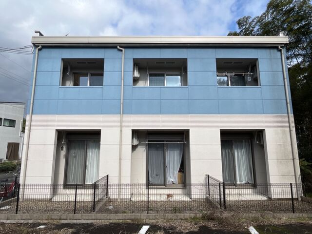 拡大写真：メゾン　アリエッタ 2階203の外観写真（昼）
