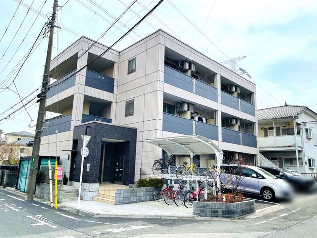 拡大写真:MIssion(ミッション) 1階102の外観写真(昼)
