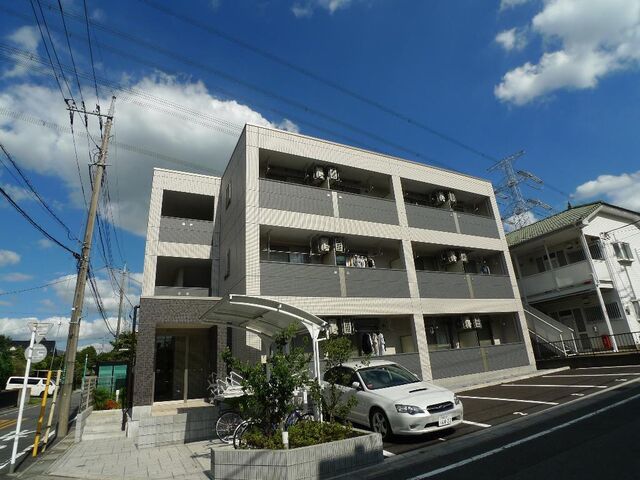 拡大写真:MIssion(ミッション) 1階102の外観写真(昼)