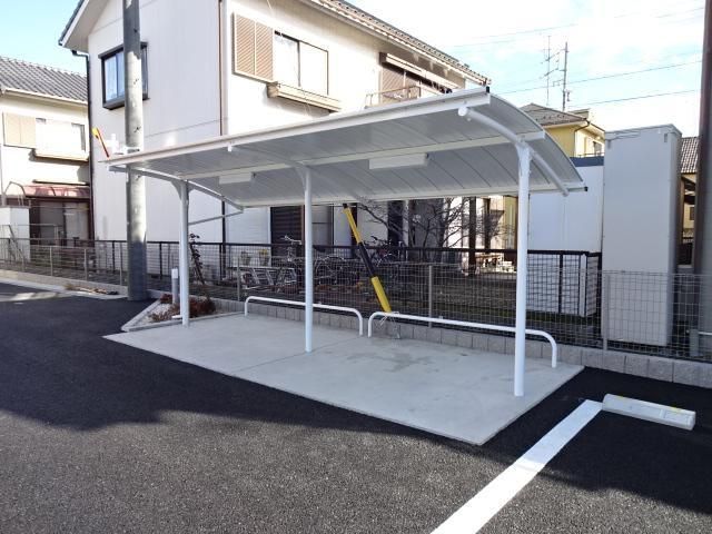 拡大写真:Central Garden B 1階101の外観写真(昼)