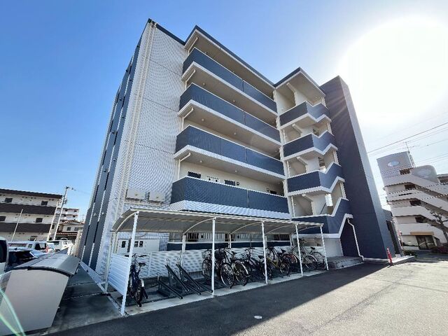 拡大写真:クオリティ グレイス 4階406の外観写真(昼)