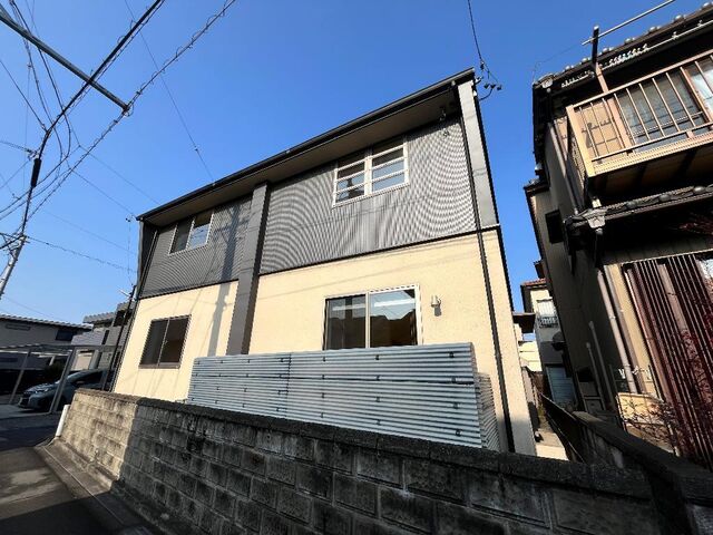 知多市八幡字蔵池の外観