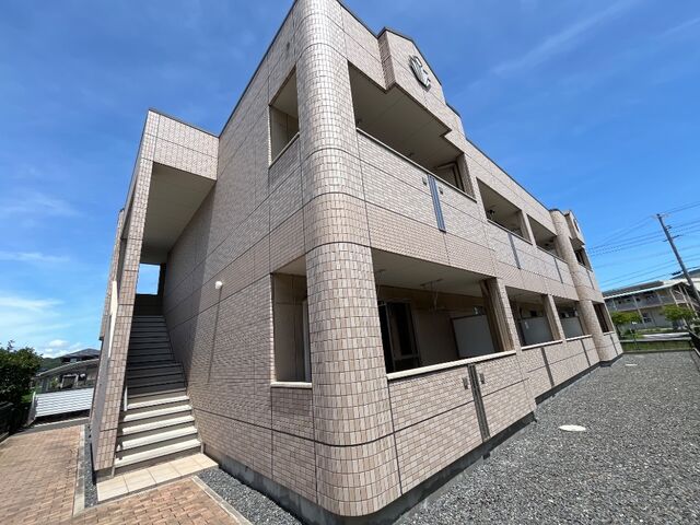 拡大写真:アレグリア 1階101の外観写真(昼)