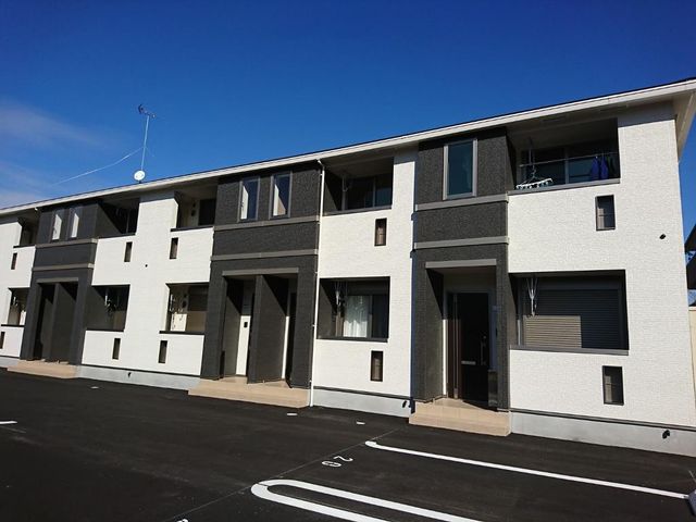 拡大写真:Casa美輪Ⅱ 2階202の外観写真(昼)