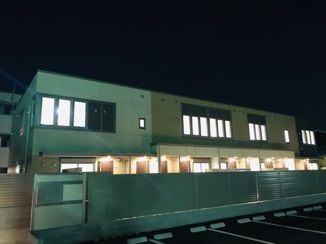 拡大写真:Pia Niiza 1階106の外観写真(夜)