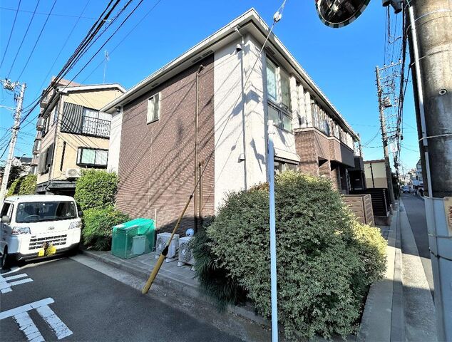 拡大写真:カレント横浜白楽 2階201の外観写真(昼)