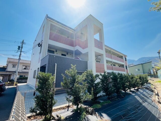 拡大写真:庵樹Ⅱ 1階102の外観写真(昼)