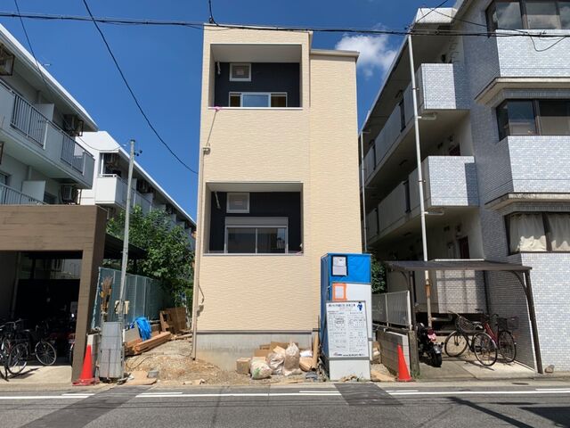 拡大写真:ハーモニーテラス塩釜口Ⅱ 2階201の外観写真(昼)