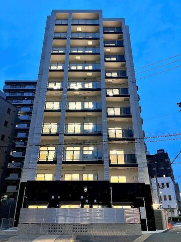 拡大写真:フェアモント千代田 8階801の外観写真(夜)