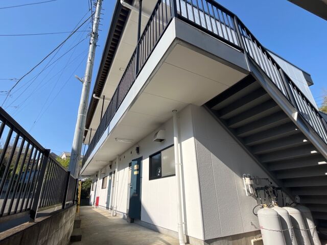 拡大写真:メゾン高橋B 1階101の外観写真(昼)