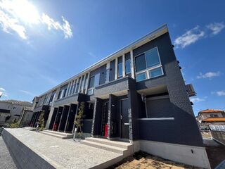 東岩槻　ひがしいわつき　東武野田線　駅名板　ホーロー製 Mark Duo東岩槻：賃貸物件情報 | 埼玉県さいたま市岩槻区