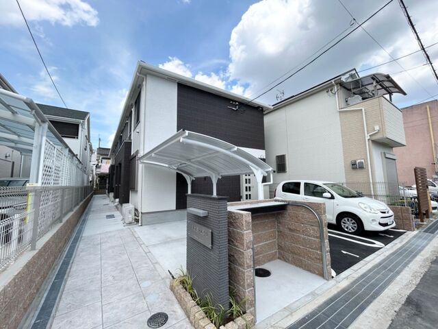 写真：プランドール豊町の外観