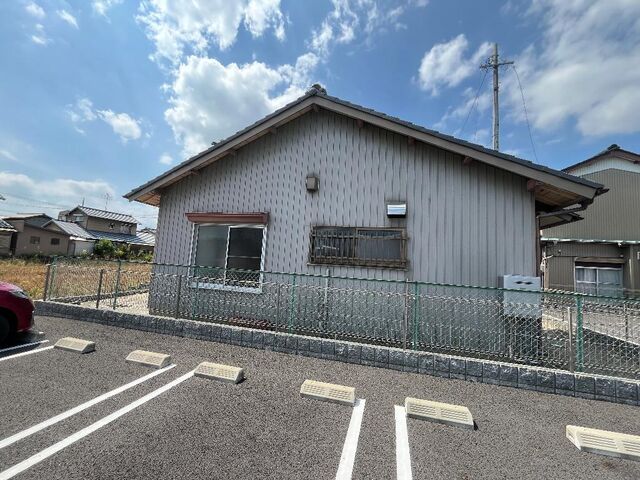拡大写真：愛西市勝幡町新町 2階1の外観写真（昼）