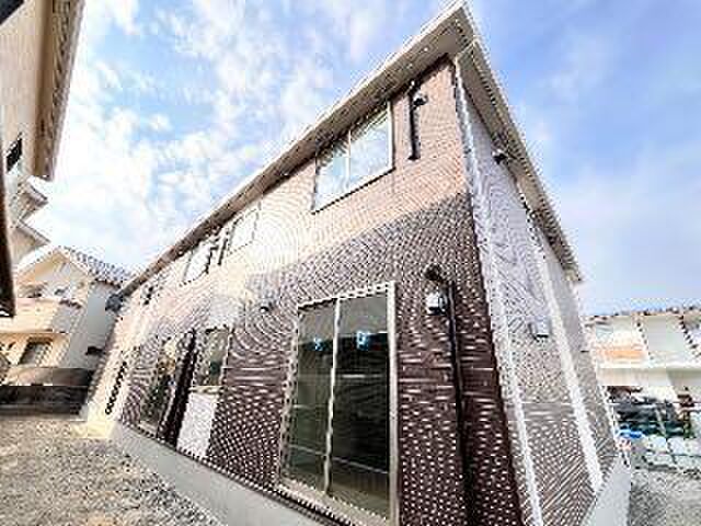 拡大写真:【HM】カーサ牛田本町 1階101の外観写真(昼)