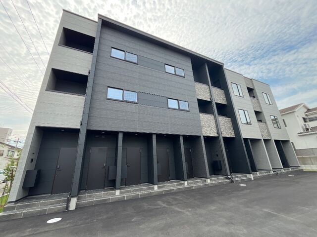 拡大写真:AVANTIASage中島新町 2階202の外観写真(昼)