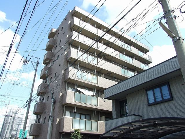グランド・ノーザンクロスの外観