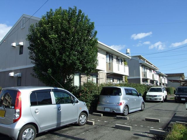 拡大写真：一宮市今伊勢町宮後字壱丁野 2階202の外観写真（昼）