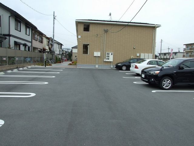 拡大写真:ボン スターブルA 2階201の外観写真(昼)