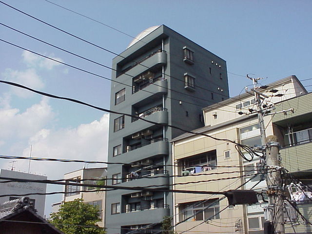 ルプソアール東山の外観