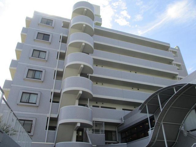 拡大写真:クレス 6階601の外観写真(昼)