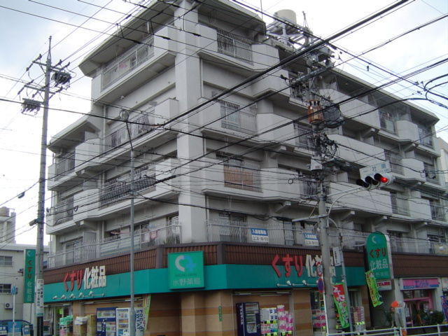 パールハイツの外観