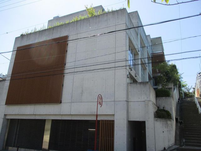 拡大写真:トランセット覚王山 2階202の外観写真(昼)