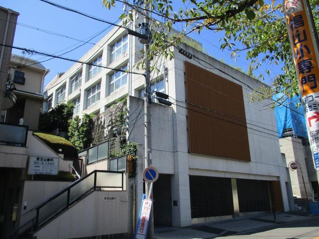 拡大写真:トランセット覚王山 2階202の外観写真(昼)