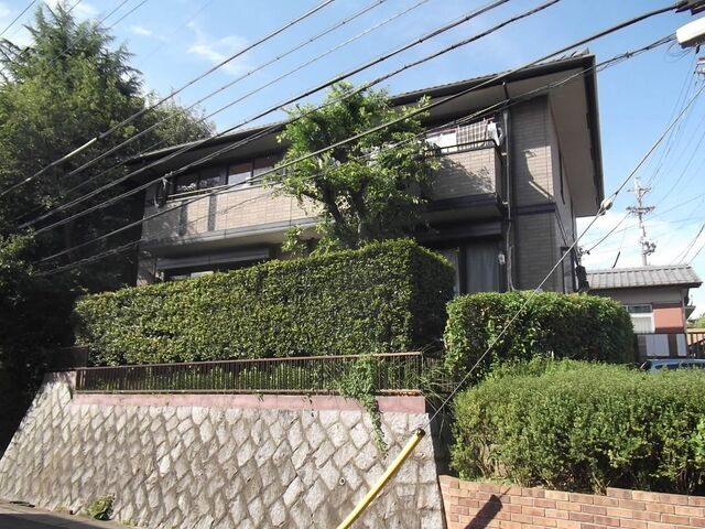 拡大写真:イーストサイドコテージ 1階102の外観写真(昼)