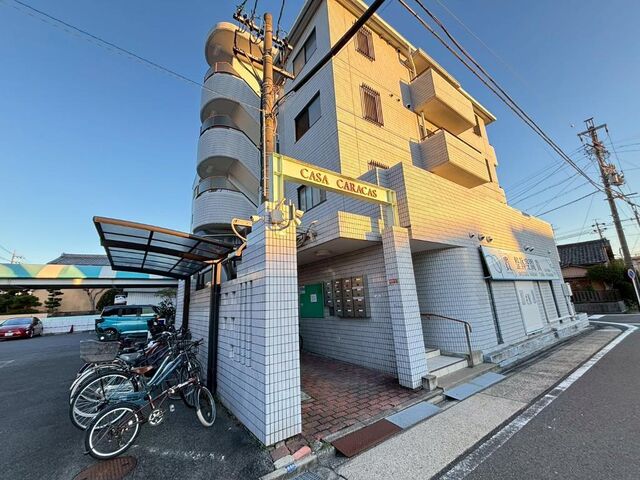 カーサカラカスの外観