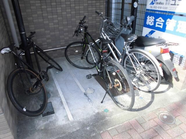 拡大写真:ルミナス城見 2階201の外観写真(昼)