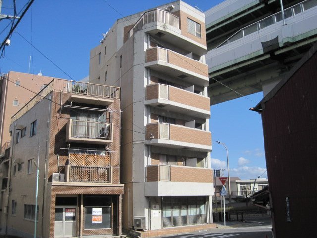 写真:ライフステージ白壁Ⅲの外観