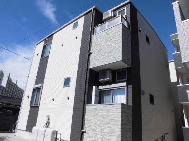 拡大写真:オリジン平安通 1階102の外観写真(昼)