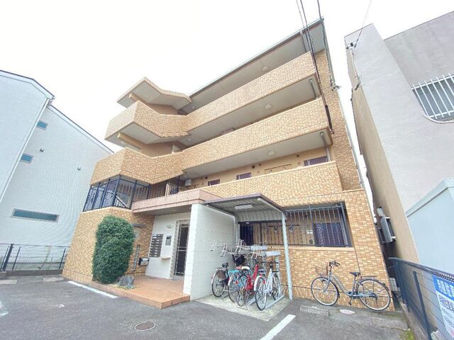 拡大写真:名古屋市北区金城町3丁目 3階301の外観写真(昼)