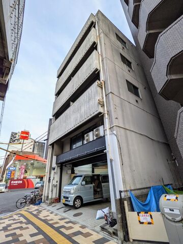 写真：広島市中区南竹屋町の外観
