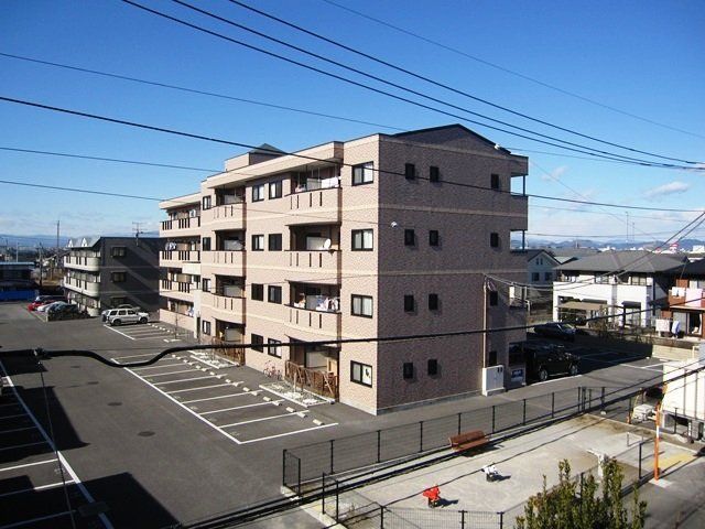 拡大写真:フィールド華美月 2階208の外観写真(昼)