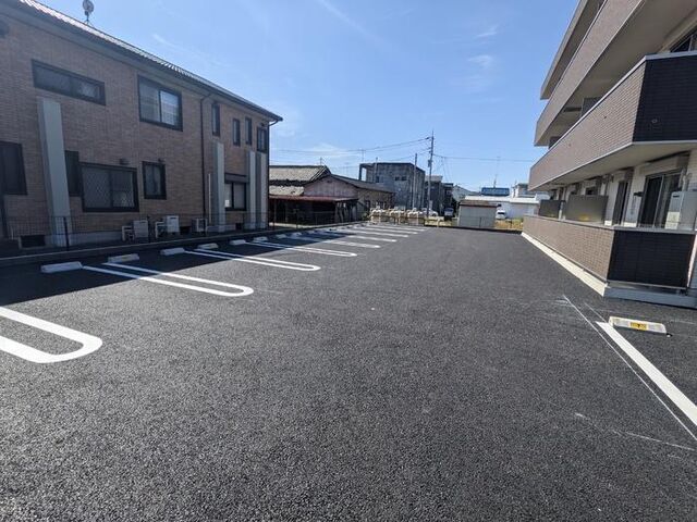 拡大写真:D-ROOM飯田町 3階302の外観写真(昼)