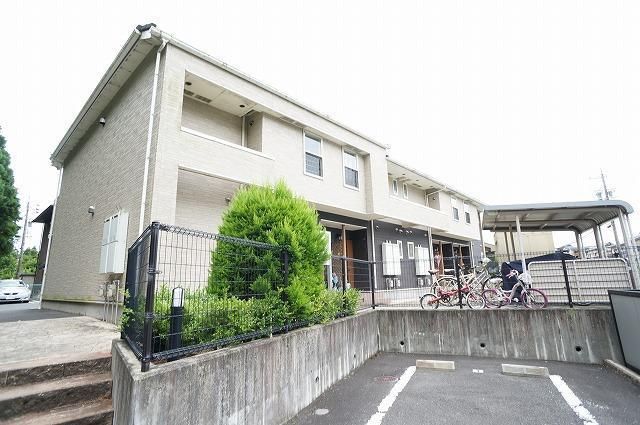 拡大写真:いなべ市大安町中央ヶ丘1丁目 2階202の外観写真(昼)