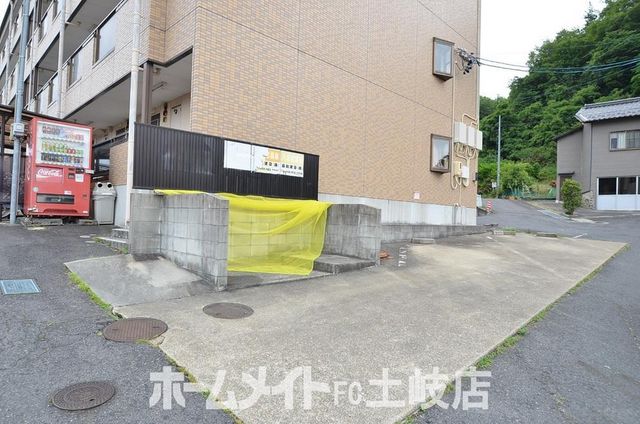 拡大写真:マウンティン本郷 4階408の外観写真(昼)