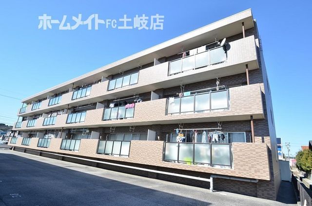 拡大写真:ホレスト 2階207の外観写真(昼)