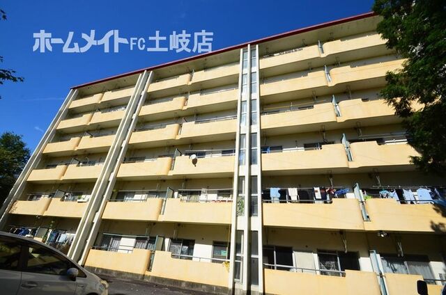 拡大写真:ロイヤルマンション 6階605の外観写真(昼)