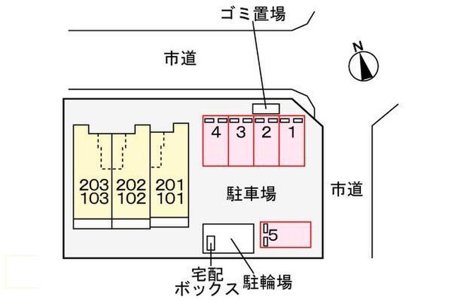 拡大写真:ウナ カーサ シクーラ 1階101の外観写真(昼)