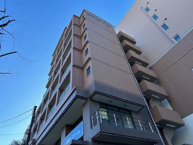 拡大写真:インプルーブ新川崎 3階302の外観写真(昼)