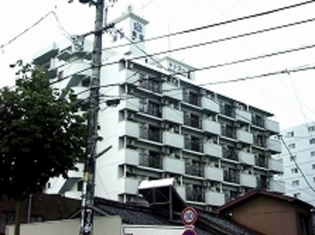 写真：シンコー宇部スカイマンションの外観