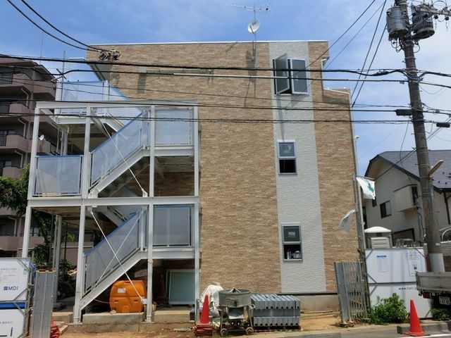 拡大写真:リブリ・ルキア 1階106の外観写真(昼)